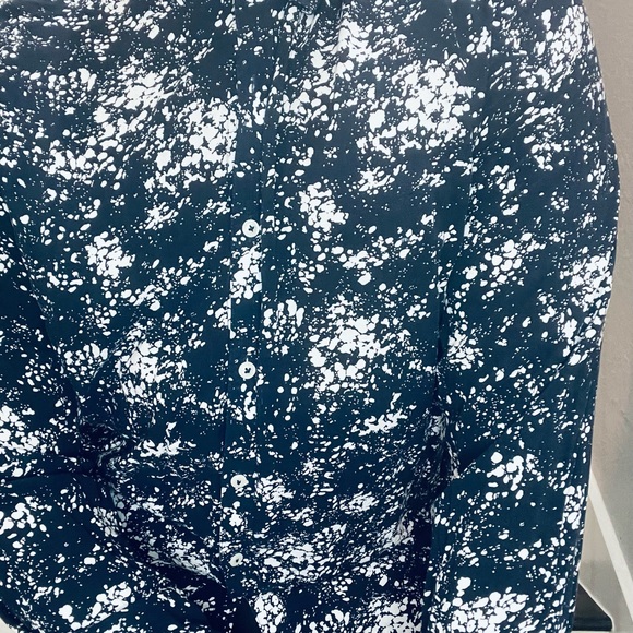 Longsleeve light button down - Picture 3 of 5